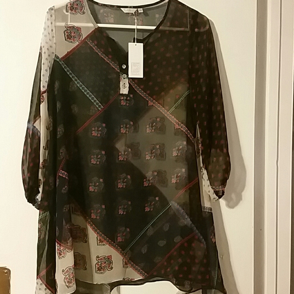 Casual Studio sheer cover up sz S NWT